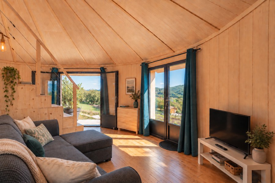 Hébergement AbracadaRoom : Cabane Insolite avec Spa et Vue, proche Sarlat - Image 3