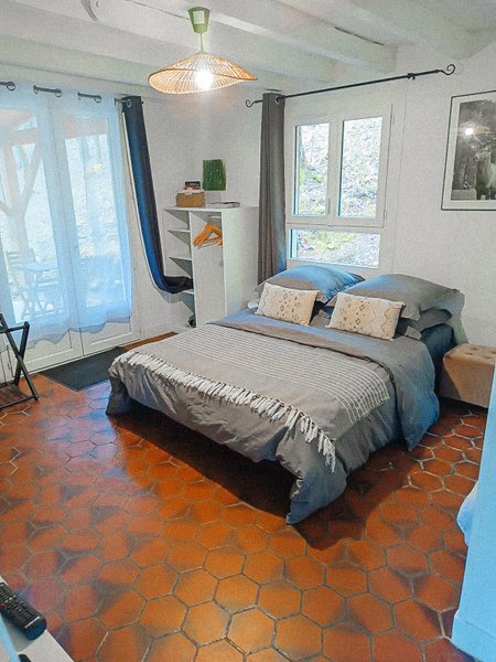 Hébergement AbracadaRoom : Gîte dans les bois, au coeur du Périgord noir avec étang privé - Image 3