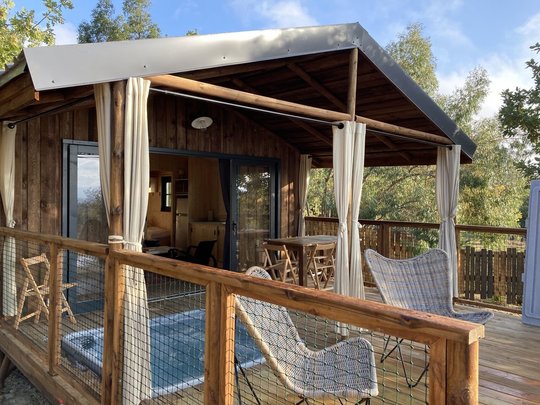 Cabane sur pilotis La Dame du Château- spa privé à Villarzel Du Razès (8)
