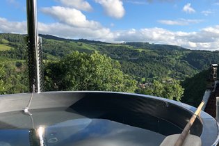 Cabane sur pilotis Cantal