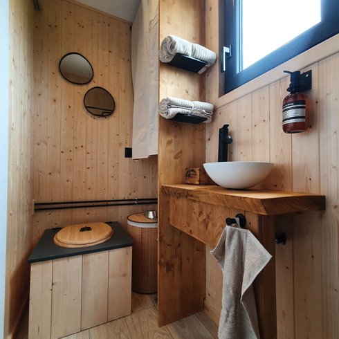 Hébergement AbracadaRoom : Tiny House L'Écurie - Image 17