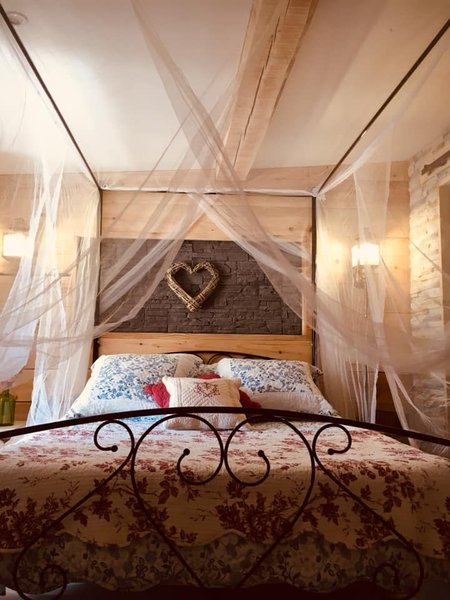 Hébergement AbracadaRoom : Suite inoubliable & SPA - Image 11