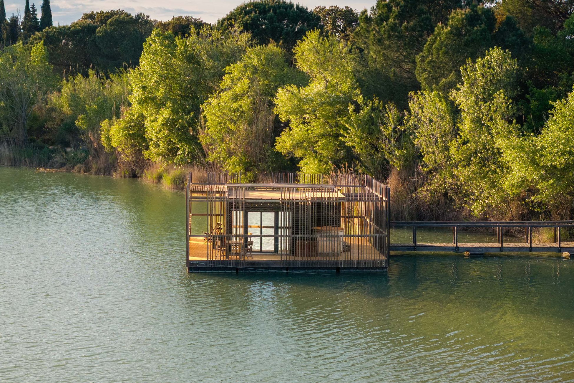 Hébergement UnicStay : Cabanes Duo Spa Flottantes à Sorgues