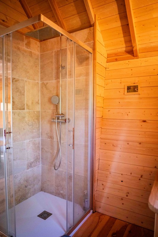Cabane féérique  Spa - Cigogne noire à Vernois Les Vesvres (25)