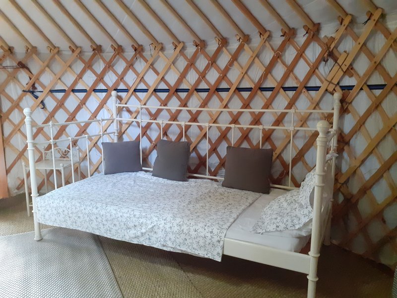 Hébergement AbracadaRoom : La Yourte à la douceur des chênes - Image 5