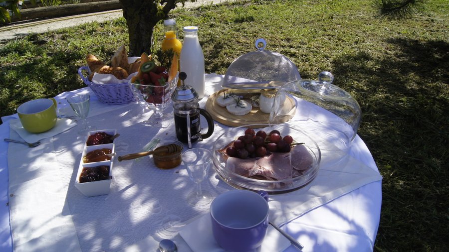 petit_dejeuner_roulottes_yguaris