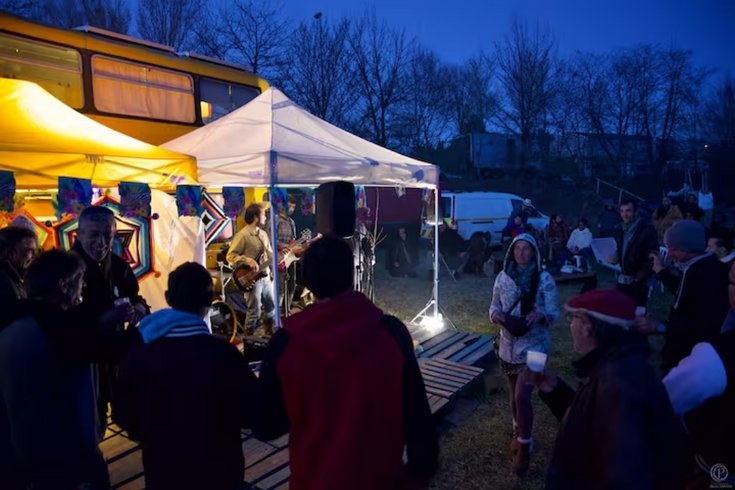 Hébergement AbracadaRoom : Le YeSlowBus en fête - Image 22