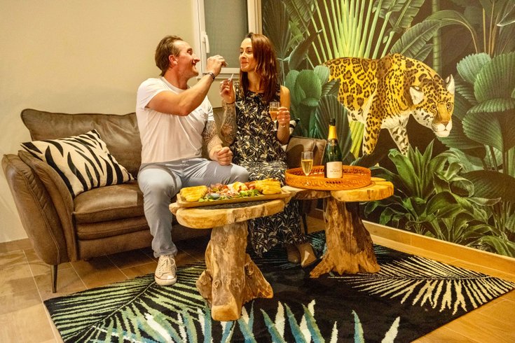 Hébergement AbracadaRoom : Suite Romantique lost paradise  avec spa, sauna et douche bien être - Image 9