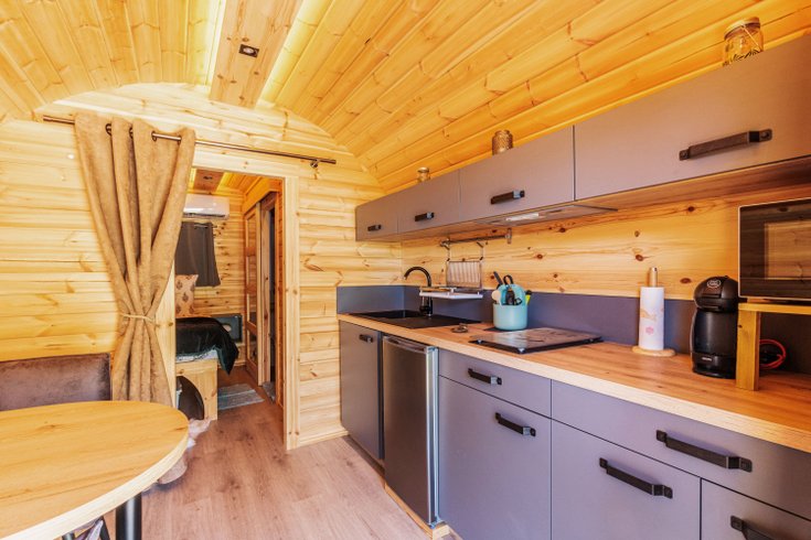 Hébergement AbracadaRoom : Hébergement Tonneau Prestige et sa piscine - Image 16