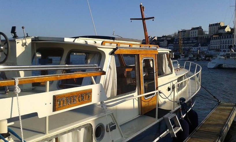 Hébergement AbracadaRoom : Yacht  Time Out, bateau de charme à quai - Image 3