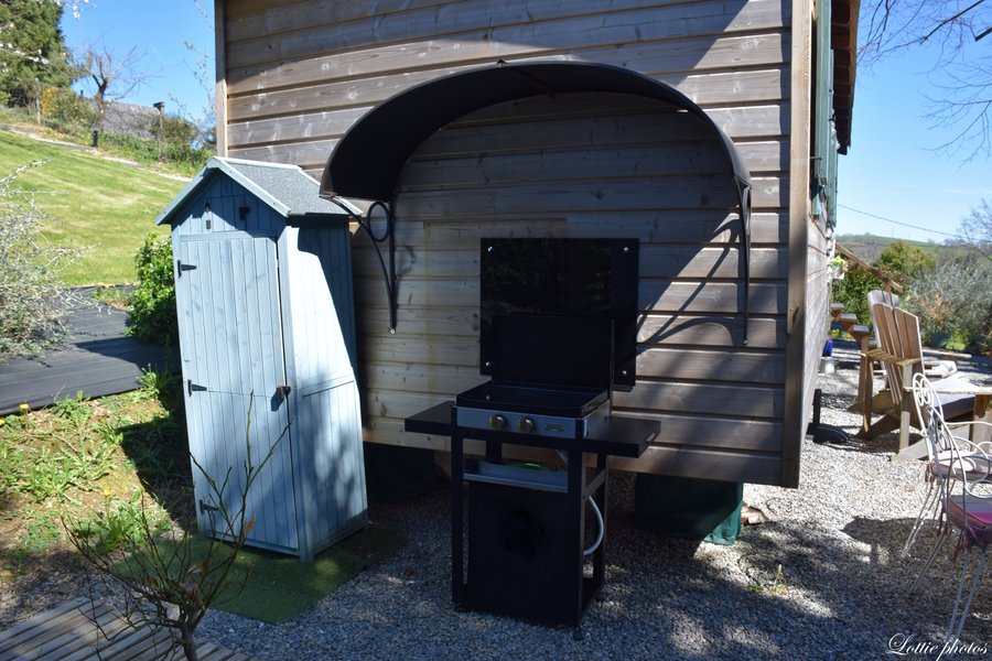 Hébergement AbracadaRoom : La Roulotte qui chuchote &spa - Image 23