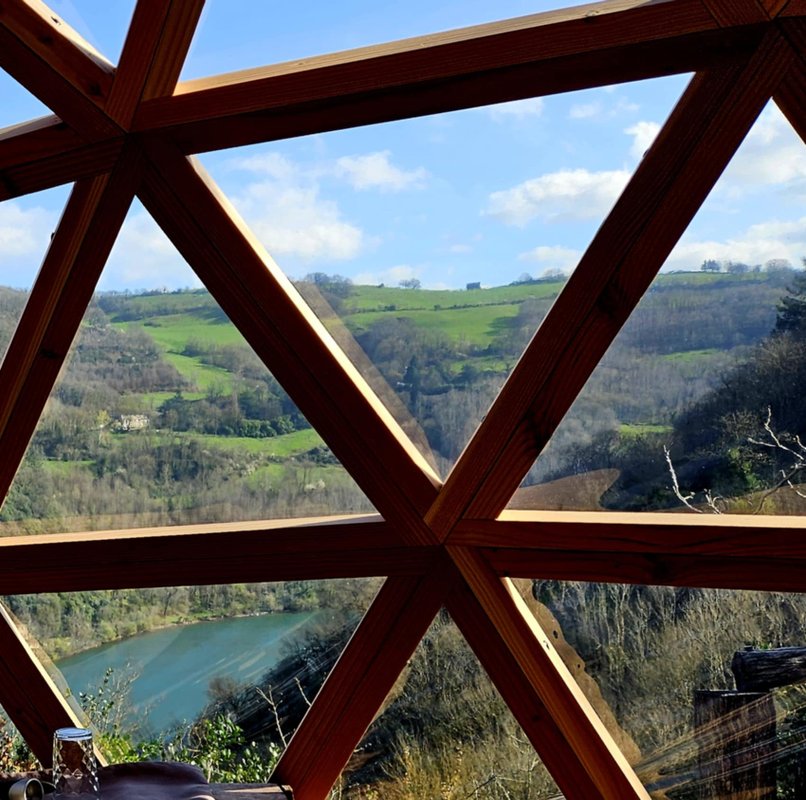 Dôme Sweet Dream & spa avec vue rivière à Réquista (8)