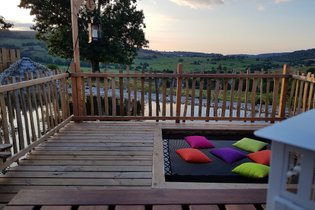 Cabane sur pilotis Cantal