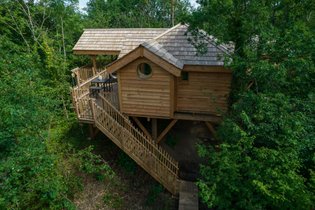 Cabane sur pilotis Puy-de-Dôme