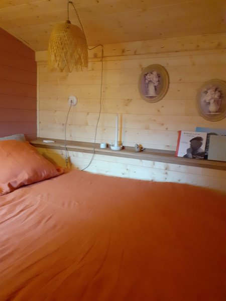 Hébergement AbracadaRoom : La Roulotte qui chuchote &spa - Image 13