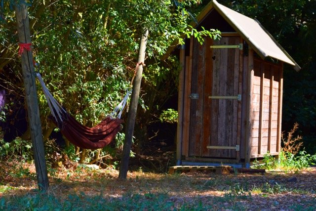 Hébergement AbracadaRoom : Lodge 1 champêtre avec douche privée extérieure - Image 17