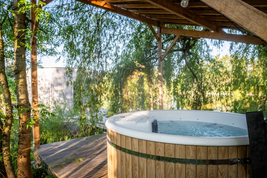 Hébergement AbracadaRoom : LUMIPOD SPA FLOTTANT - Image 2
