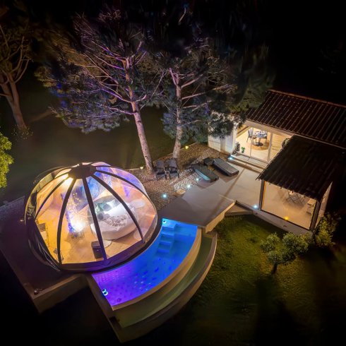 Hébergement AbracadaRoom : "F"anny - Wigwam, piscine & spa - Image 4