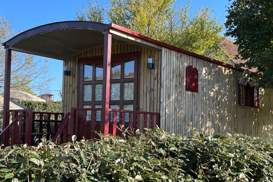 Roulotte (16 m² - 2 adultes + 2 enfants - 12ans) — photo 2