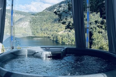 Lodge La Fustière & SPA à Serrières-Sur-Ain (2)