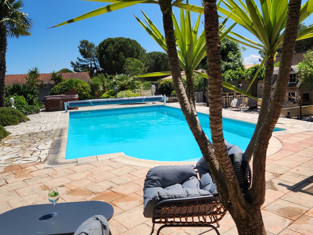 Le Mas Blanc & Spa à Malves-En-Minervois (10)