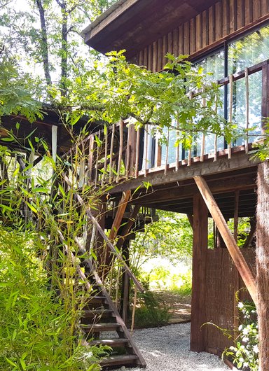 Cabane Réminiscence et Spa dans les arbres à Origne