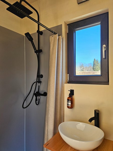 Hébergement AbracadaRoom : Tiny House L'Alpage | Dans les montagnes du Jura - Image 11