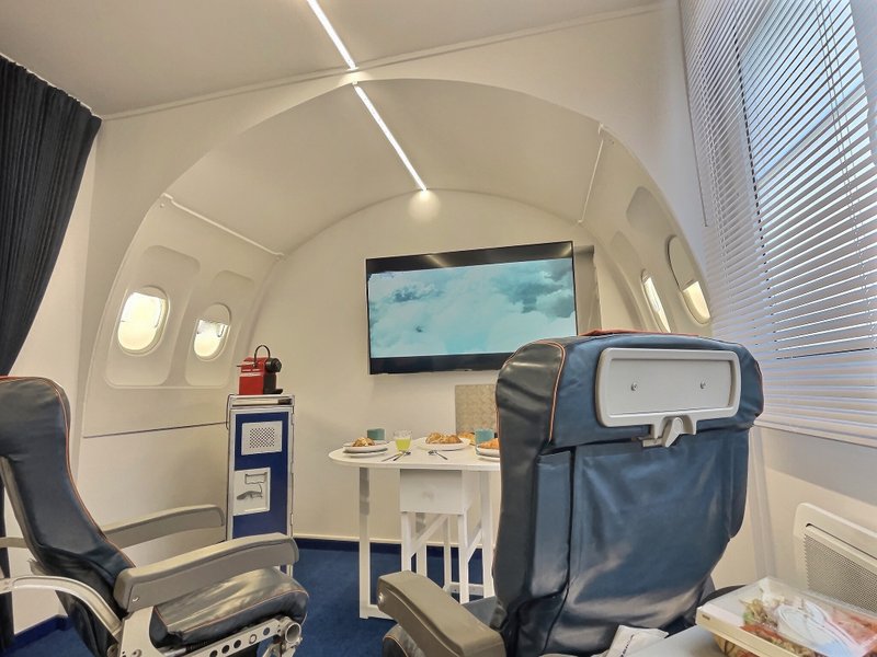 Hébergement AbracadaRoom : Insolite - Thème  Jet Privé - Image 8