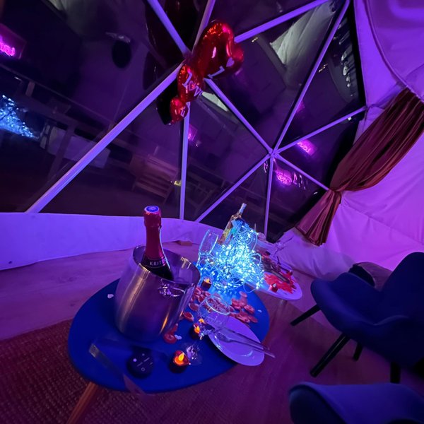 Domaine AbracadaRoom : Glamping Dôme les Cigales - Image 11