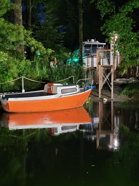 Domaine AbracadaRoom : Le mini port - Image 3