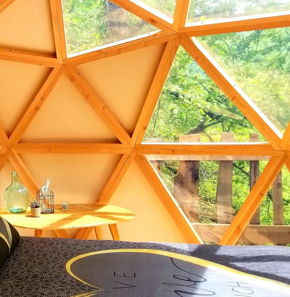 Hébergement AbracadaRoom : Dôme perché sur pilotis & spa proche rivière - Image 3