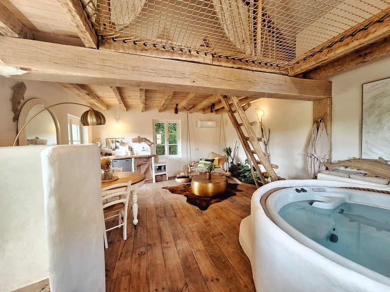 Hébergement AbracadaRoom : L'Escapade Amoureuse en Périgord Noir & Spa - Image 1