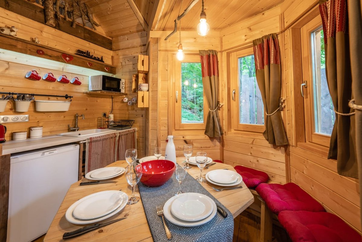 Cabane Spa Les Elfes à Saint Léger Les Mélèzes (8)