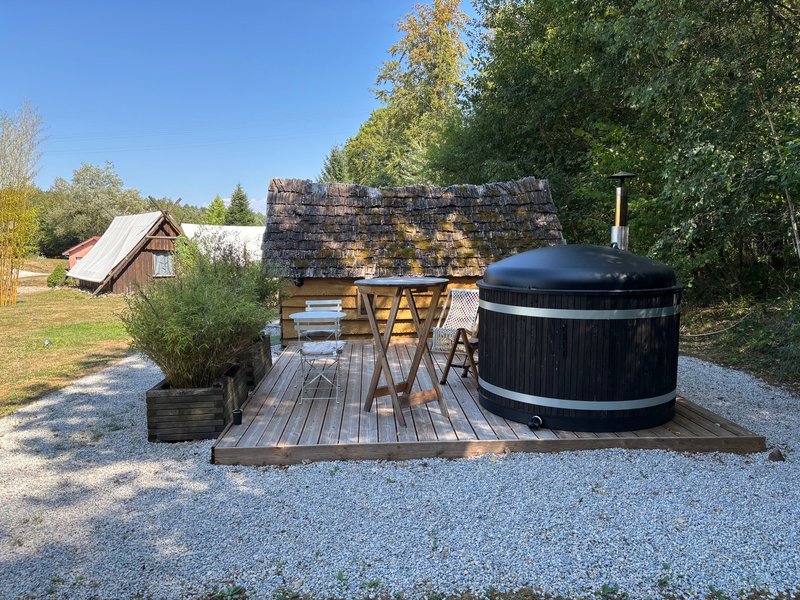 Hébergement AbracadaRoom : La Cabane du Garde chasse et son bain nordique - Image 4