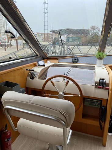 Hébergement AbracadaRoom : Dormez sur un yacht de 22 mètres aux Sables d'Olonne ! - Image 9