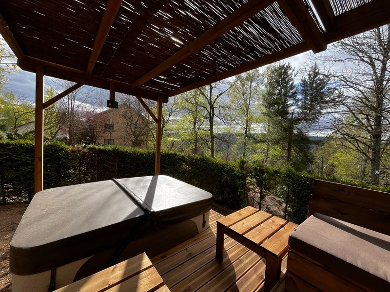 Hébergement AbracadaRoom : HY•Lødge Spa-4pers N°6 (Chalet nature avec spa privatif) - Image 2