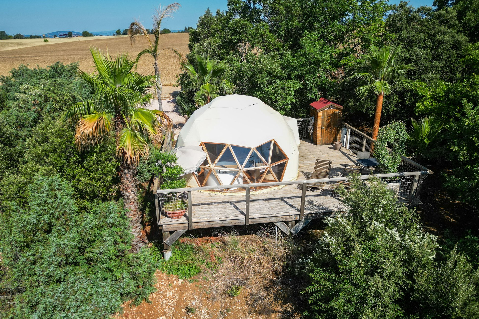 Hébergement UnicStay : Lavan'dôme & baignoire balnéo à Valensole