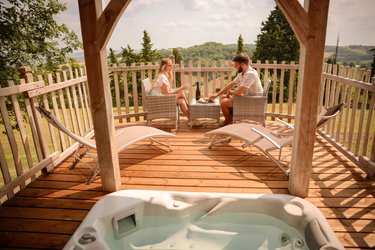 Cabane Spa des Daims à Clairac (1)