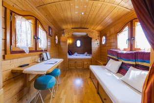 Gipsy Caravan Vaucluse