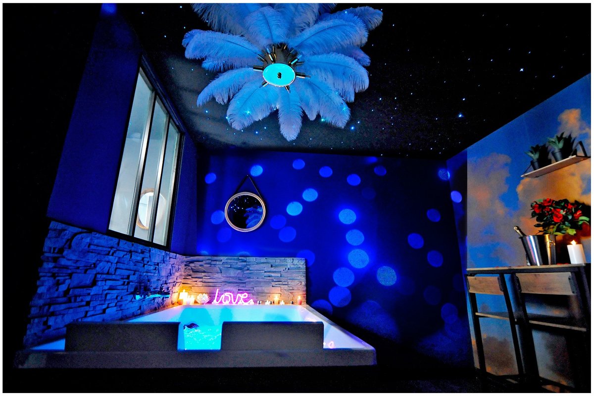 La suite 7ième ciel ÉTOILÉ, SPA XXL, 5 min du centre à Bourgoin Jallieu (10)