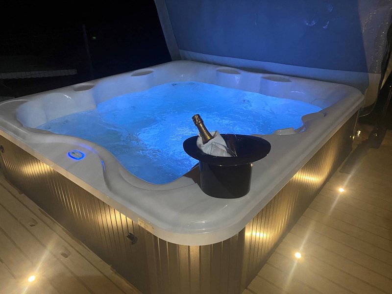 Hébergement AbracadaRoom : Chalet Luxe & Spa n°2 - Image 5