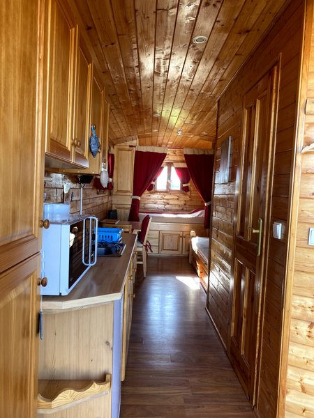 Hébergement AbracadaRoom : Roulotte (16 m² - 2 adultes + 2 enfants - 12ans) - Image 3