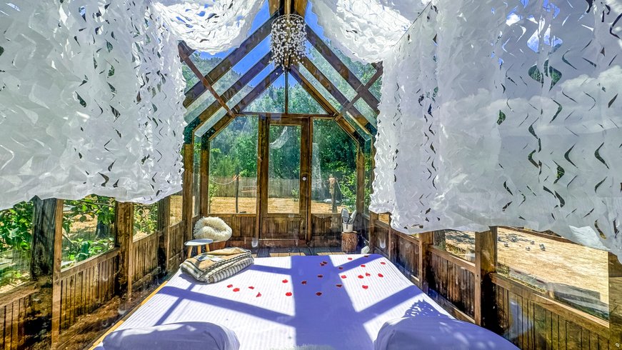 Hébergement AbracadaRoom : Chalet en verre sous une pluie d’étoiles - Image 9