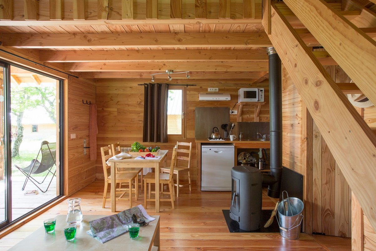 cabane sud ardèche