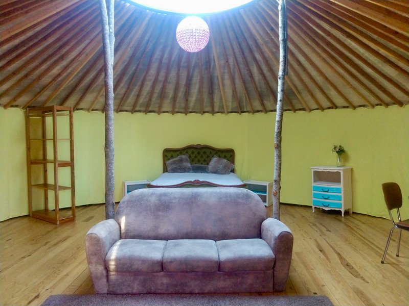 Hébergement AbracadaRoom : Yourte dans la forêt - Image 3