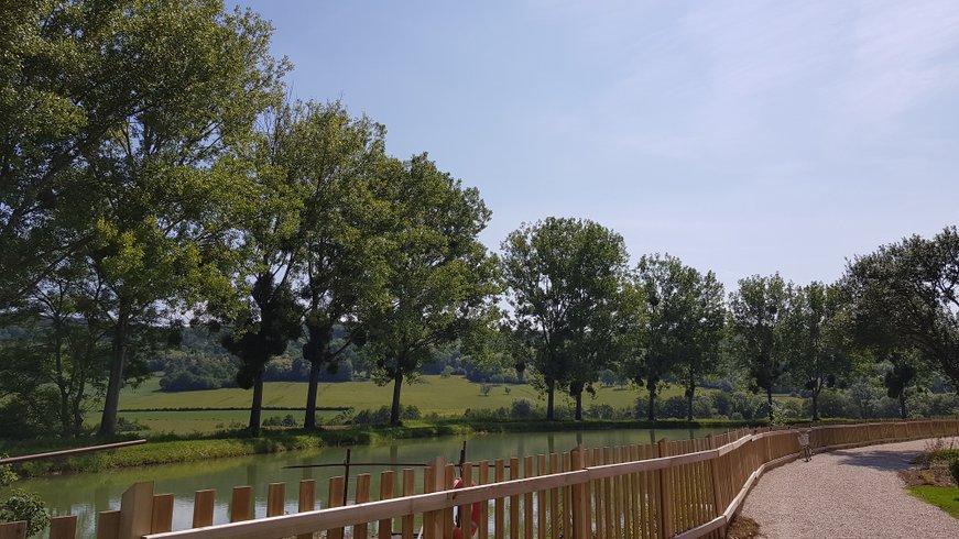Domaine AbracadaRoom : Les Lodges du Canal de Bourgogne - Image 5