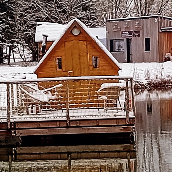 Domaine AbracadaRoom : Les cabanes flottantes - Image 11