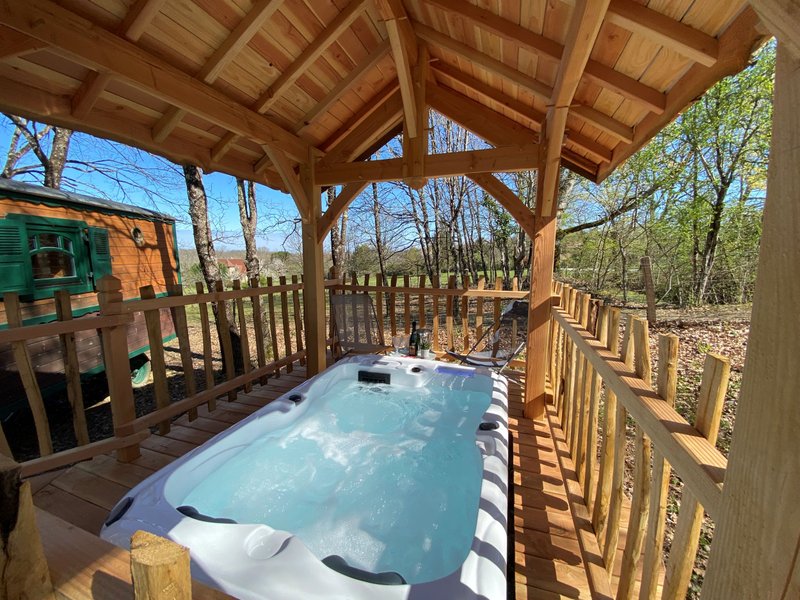 Hébergement AbracadaRoom : Roulotte Spa de Charme - Image 5