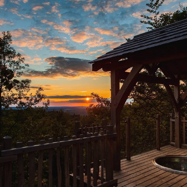 Domaine AbracadaRoom : Les Cabanes du Hérisson - Image 1