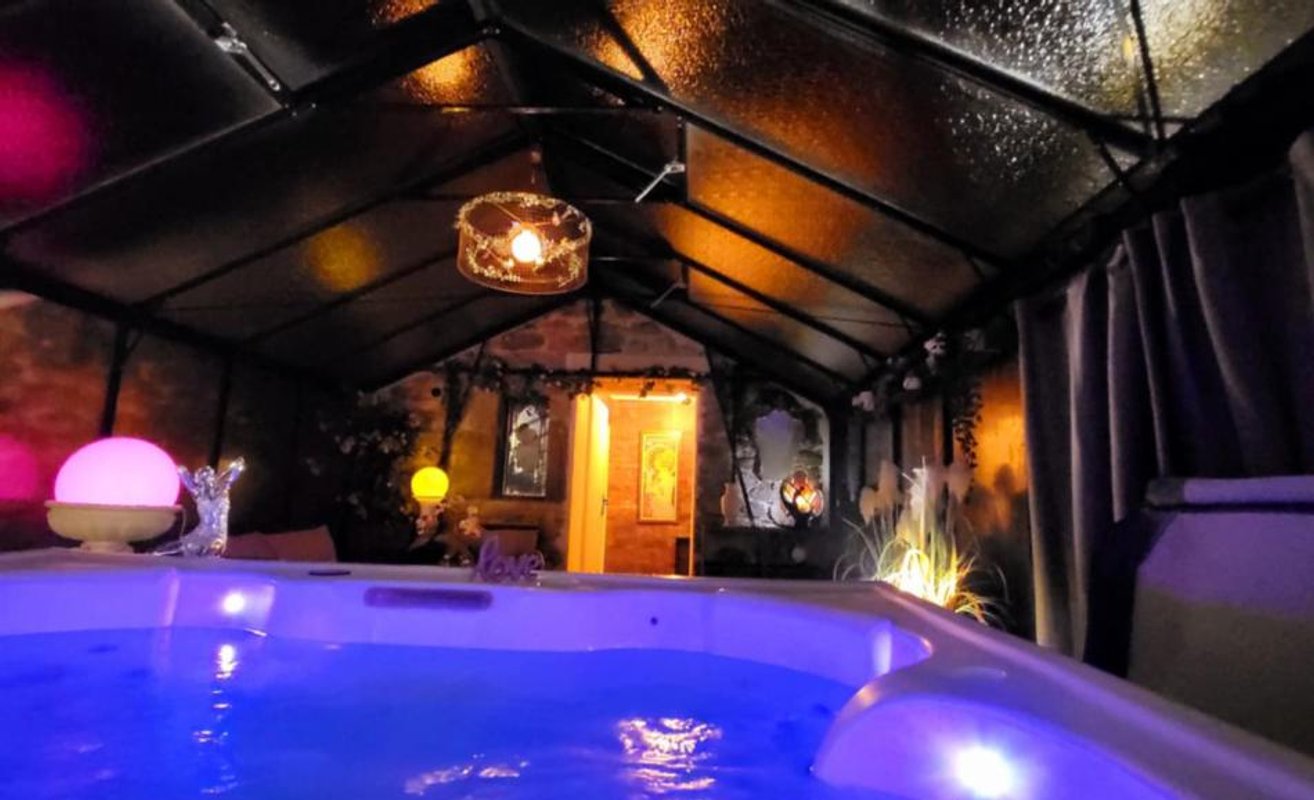 Love Gîte & Spa- Nuances d'Alcôves à Trevron (10)